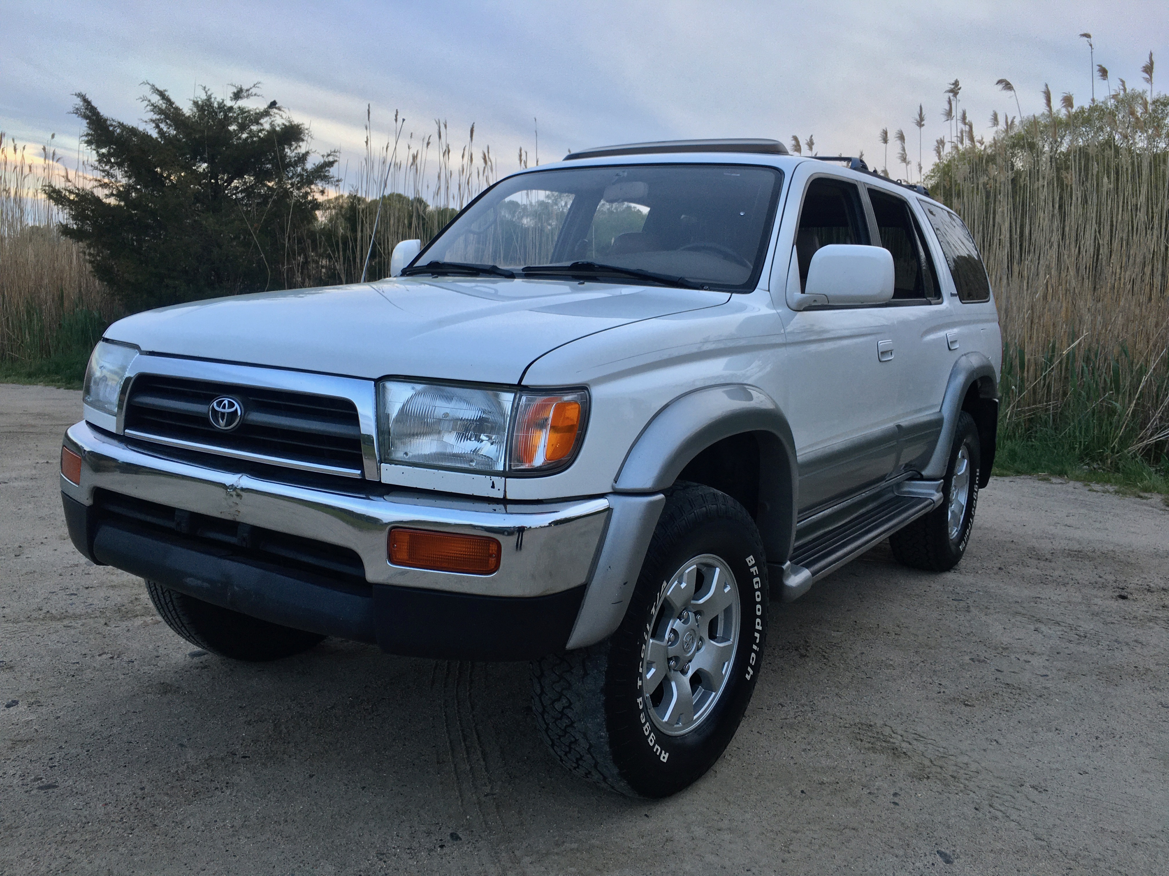 Go Motors Niantic, CT Purveyors of 3rd Generation Toyota 4Runners and other lengedary classics